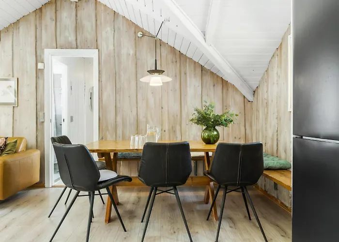 3 Bedroom Cozy In * Toftlund