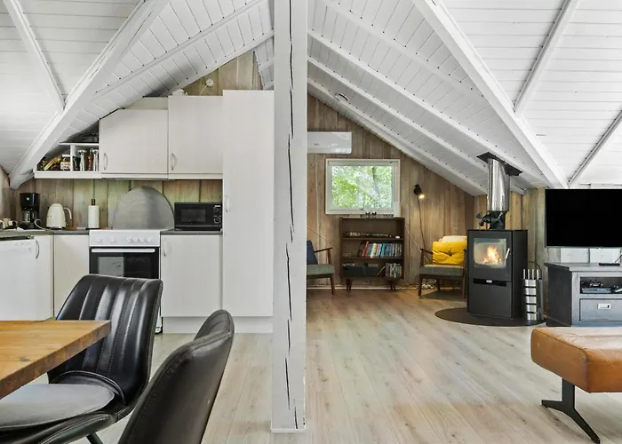 3 Bedroom Cozy In