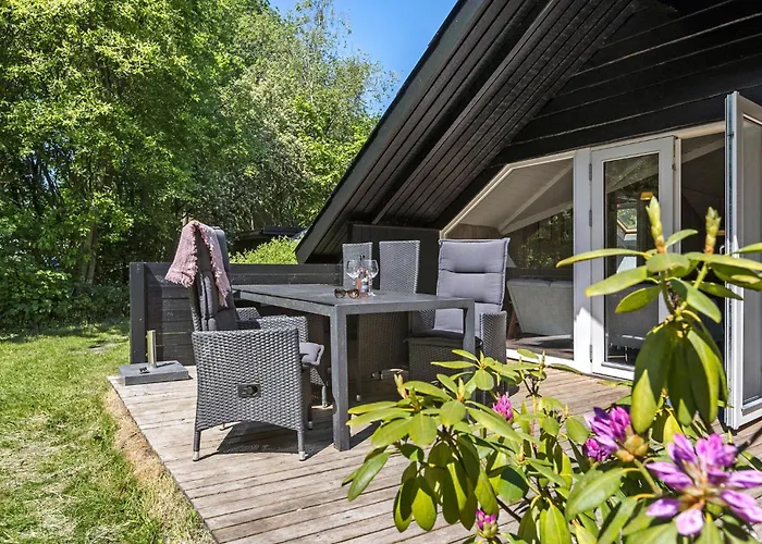 3 Bedroom Cozy In Casa de Férias