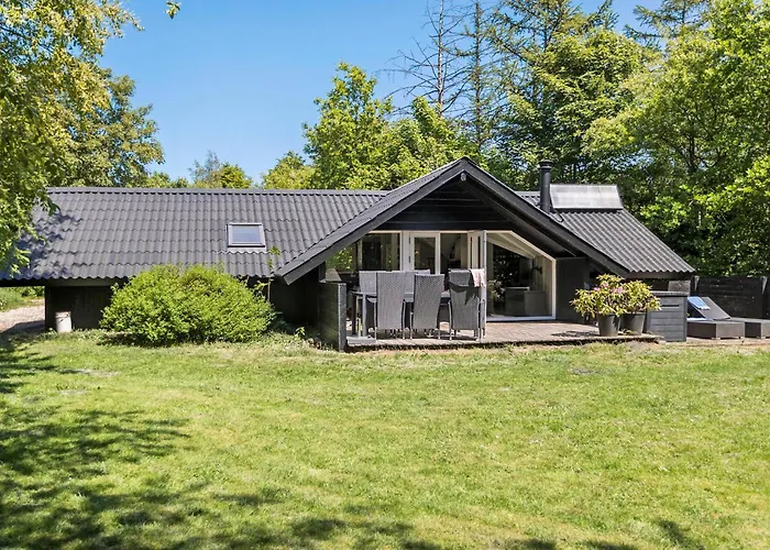 3 Bedroom Cozy In Casa de Férias Toftlund